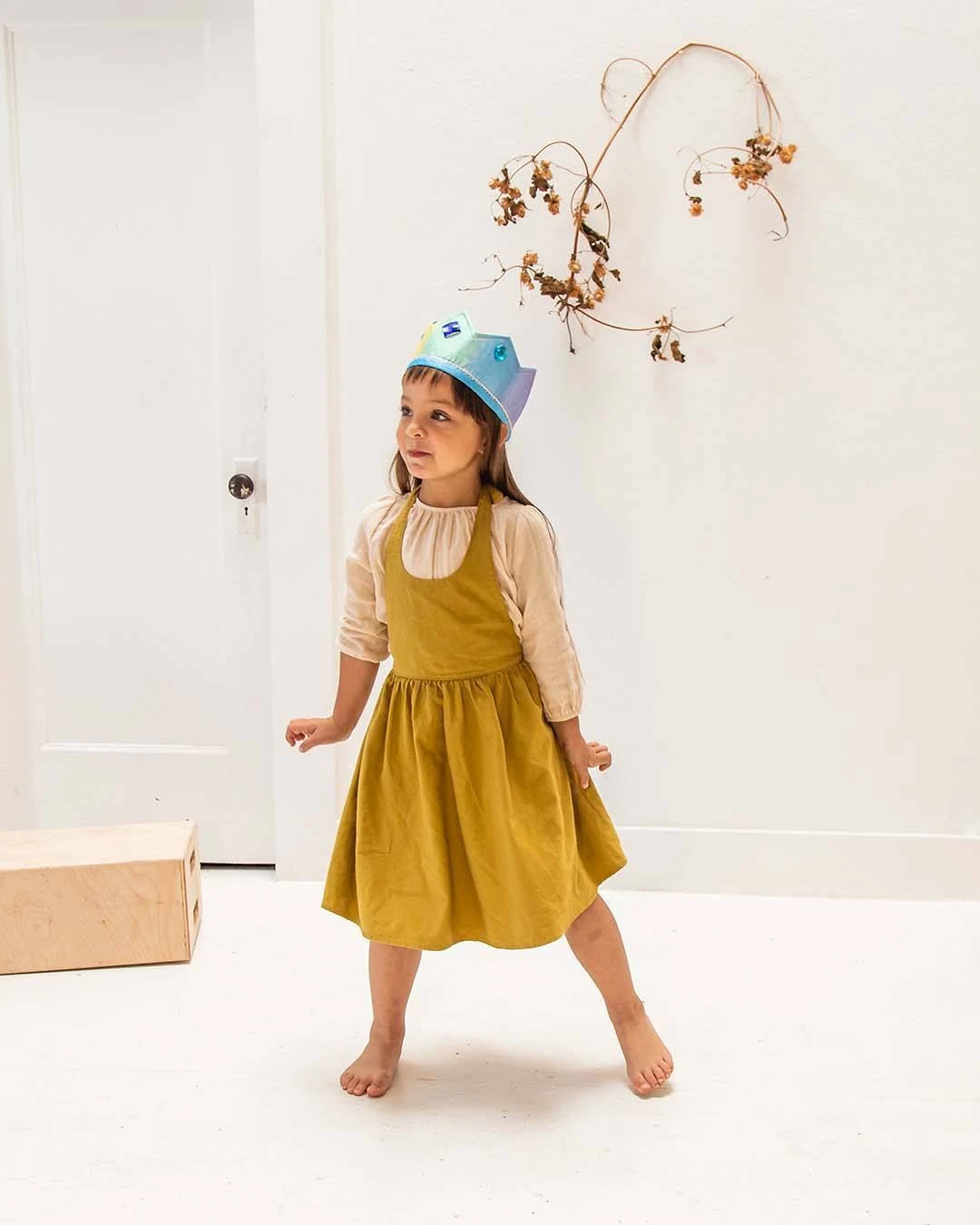 Silk Crowns 14 Silk Crowns - Image 14