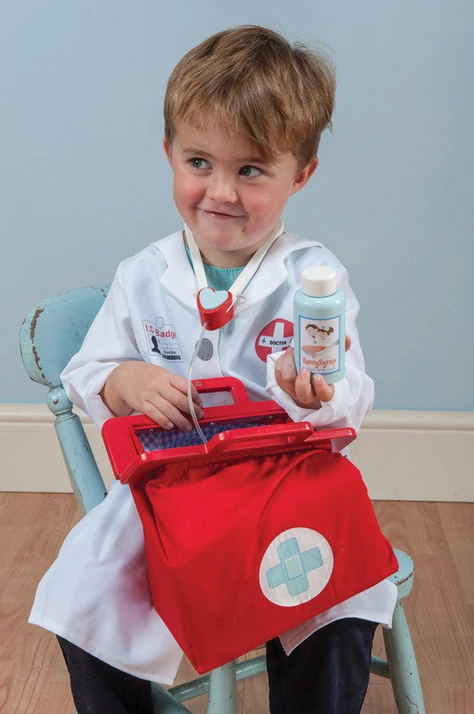 Doctor's Carry Case Le Toy Van 2 Doctor's Carry Case Le Toy Van - Image 2